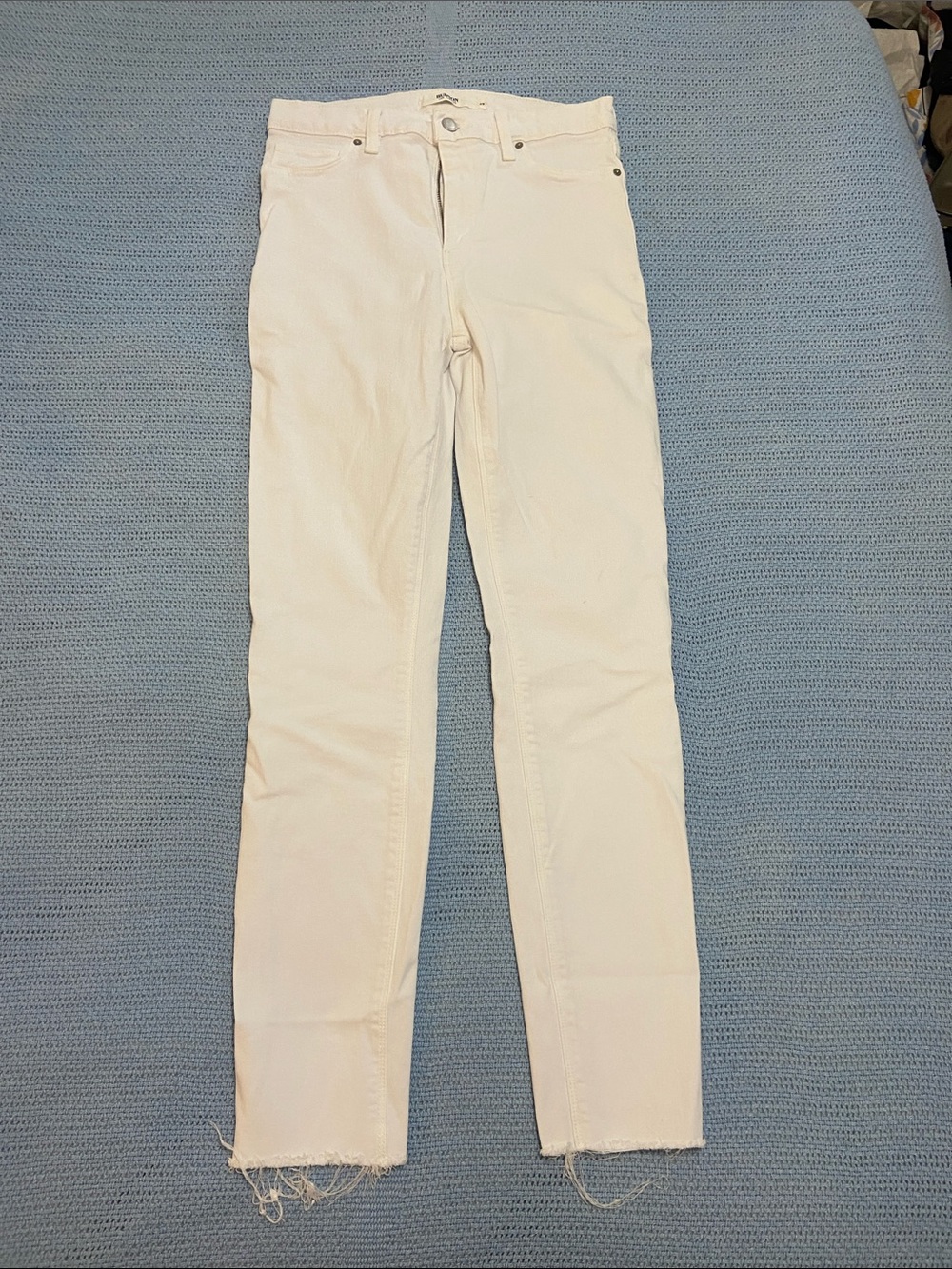 Hudson Jeans Women's Off-White Skinny Jeans with Frayed Hem - Barbara
